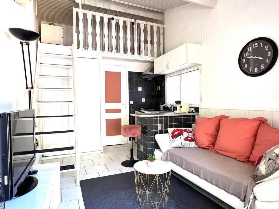 Apartmán Le Jardin De Mae Bouc-Bel-Air Exteriér fotografie